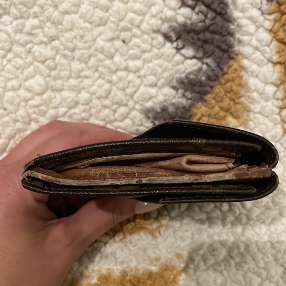 COPY - Louis Vuitton authentic mens wallet - Picture 6 of 9